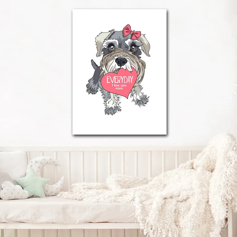 Lerretsbilde 70x100 cm - Søt hund som holder et hjerte med teksten EVERYDAY I love you more - Grå / Rosa / Hvit - Innredning - Bilder & kunst - Lerretsbilder