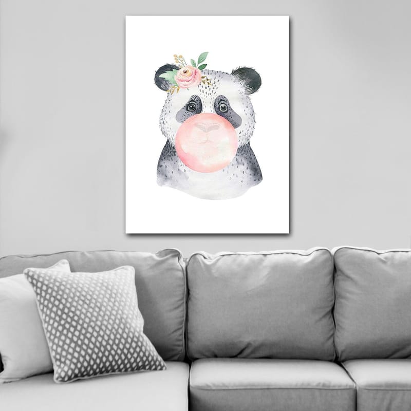 Lerretsbilde 70x100 cm - Søt panda som blåser tyggegummi med en blomst i øret - Grå / Rosa / Grønn - Innredning - Bilder & kunst - Lerretsbilder