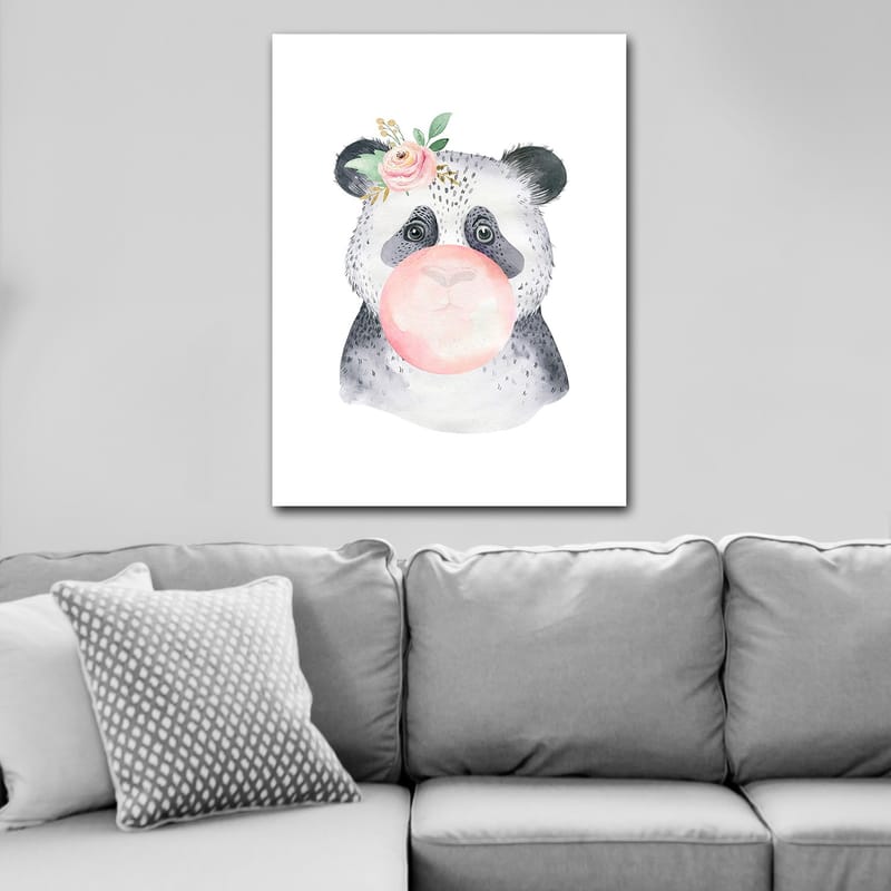 Lerretsbilde 70x100 cm - Søt panda som blåser tyggegummi med en blomst i øret - Grå / Rosa / Grønn - Innredning - Bilder & kunst - Lerretsbilder