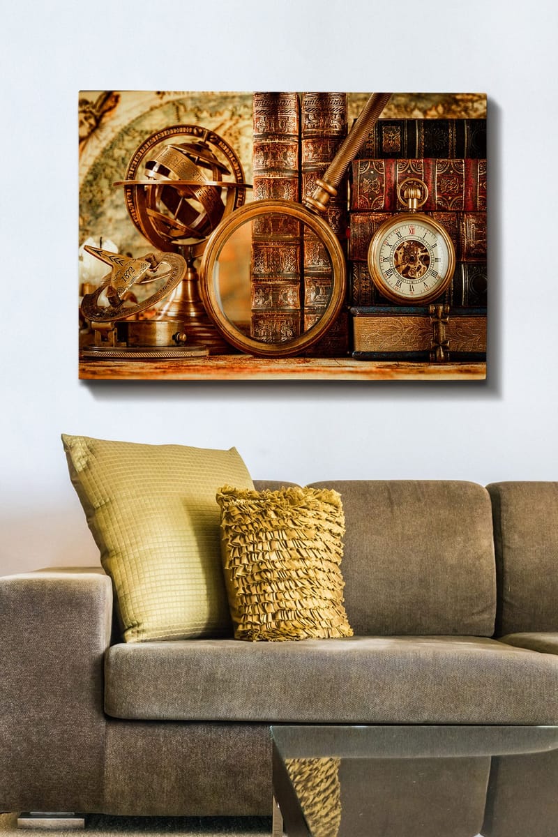 Lerretsbilde 70x100 cm - Samling av antikke navigasjonsverktøy og bøker som formidler en følelse av historie og utforskning - Gull / Brun / Mørk rød - Innredning - Bilder & kunst - Lerretsbilder