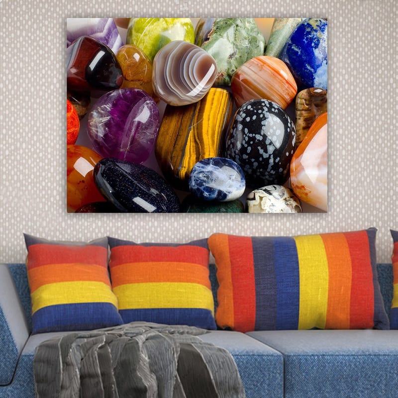Lerretsbilde 70x100 cm - Samling av fargerike edelstener og mineraler i forskjellige former og nyanser, Lilla / Oransje / Grønn