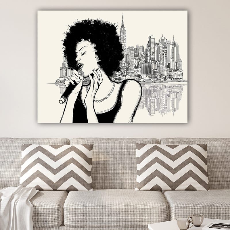 Lerretsbilde 70x100 cm - Sanger med afrohår foran en bysilhuett - Svart / Beige - Innredning - Bilder & kunst - Lerretsbilder