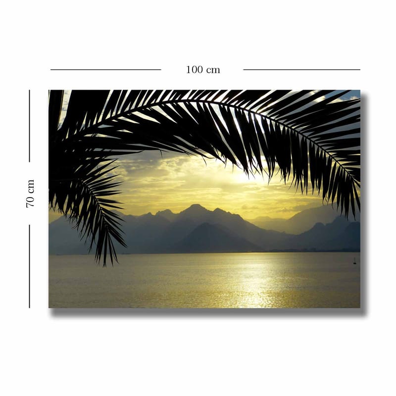 Lerretsbilde 70x100 cm - Silhuett av palmer mot en gyllen solnedgang over fjellene og havet - Svart / Gull / Grå - Innredning - Bilder & kunst - Lerretsbilder