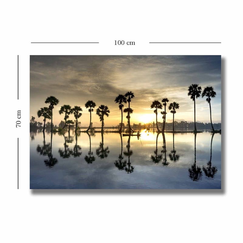 Lerretsbilde 70x100 cm - Silhuetter av palmer ved en speilblank innsjø i solnedgang - Gull / Blå / Svart - Innredning - Bilder & kunst - Lerretsbilder