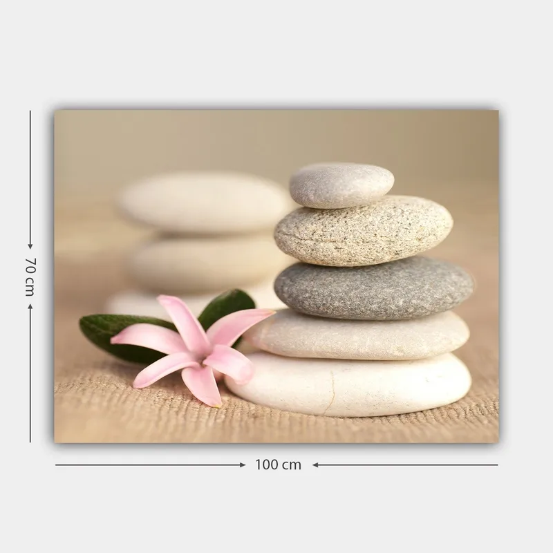 Lerretsbilde 70x100 cm - Steinpyramide med en rosa blomst som symboliserer balanse og harmoni - Grå / Beige / Rosa - Innredning - Bilder & kunst - Lerretsbilder