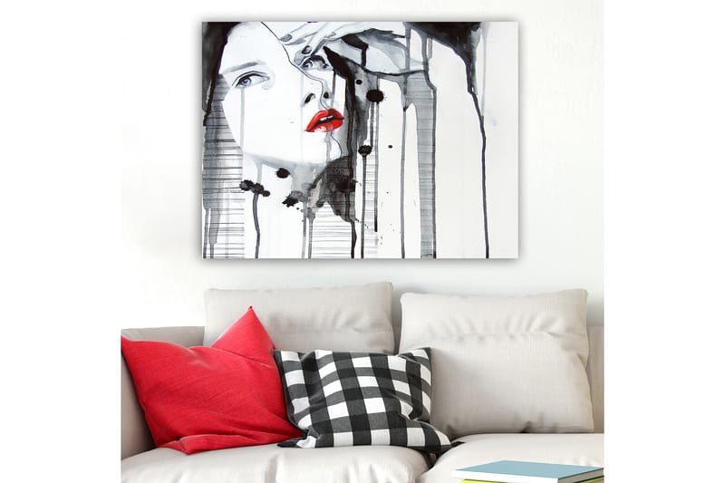 Lerretsbilde 70x100 cm - Stilisert kvinne med rød leppestift som fremhever ansiktet hennes i en dramatisk svart-hvitt-komposisjon - Rød / Svart / Hvit - Innredning - Bilder & kunst - Lerretsbilder