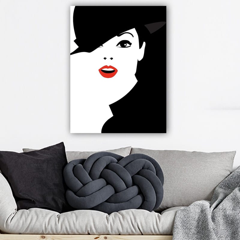 Lerretsbilde 70x100 cm - Stilisert kvinne med svart hatt og røde lepper, Svart / Hvit / Rød