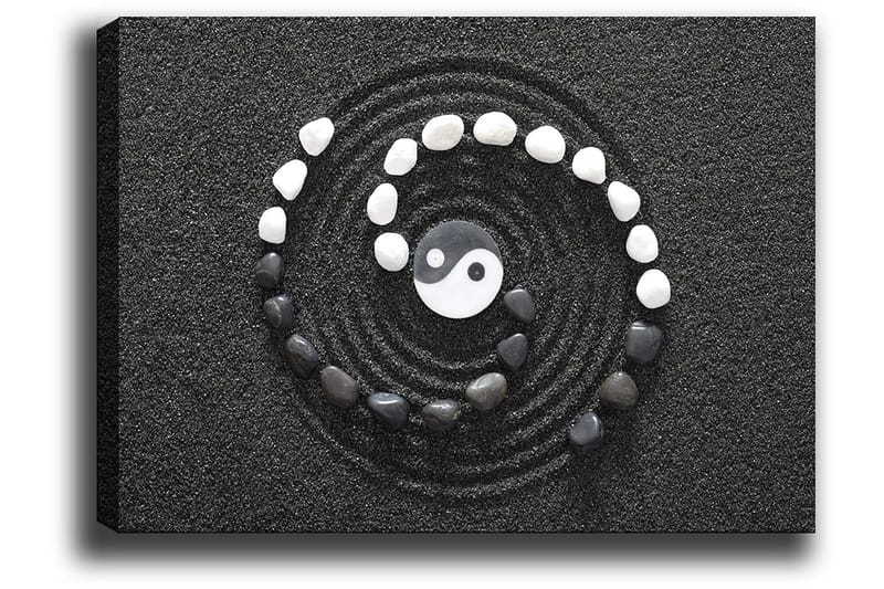 Lerretsbilde 70x100 cm - Stilisert yin-yang-symbol omgitt av svarte og hvite steiner i en spiralkomposisjon - Svart / Hvit - Innredning - Bilder & kunst - Lerretsbilder