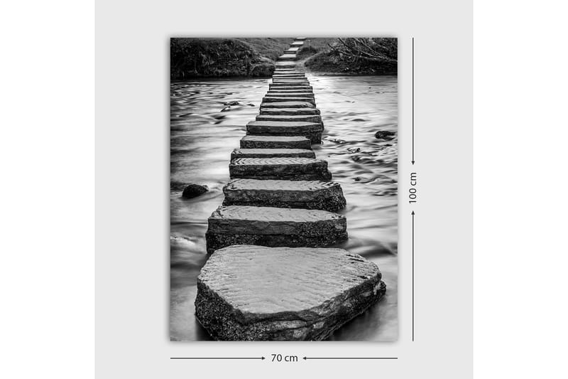 Lerretsbilde 70x100 cm - Svart-hvitt-bilde av steiner som danner en sti over vannoverflaten - Svart / Hvit / Grå - Innredning - Bilder & kunst - Lerretsbilder