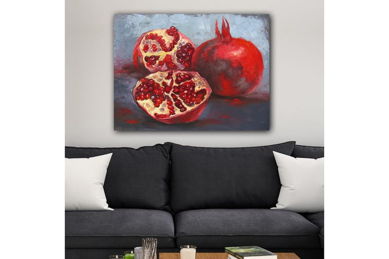 Lerretsbilde 70x100 cm - To granatepler, ett helt og ett delt, som viser de saftige frøene sine - Rød / Beige - Innredning - Bilder & kunst - Lerretsbilder