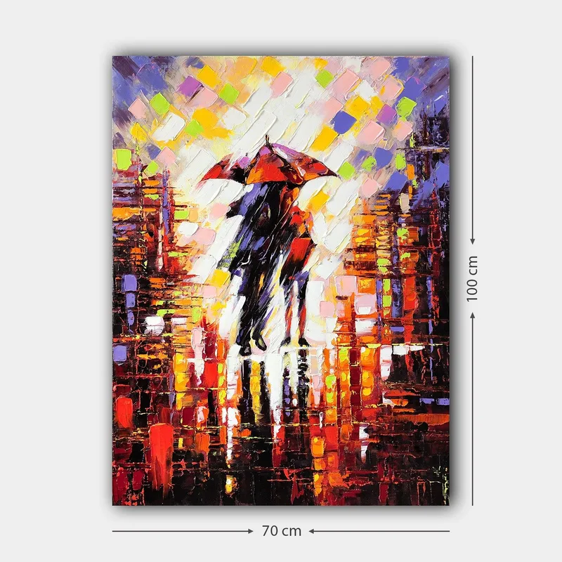 Lerretsbilde 70x100 cm - To personer med paraply som står i et regnfullt bymiljø - Rød / Svart / Oransje - Innredning - Bilder & kunst - Lerretsbilder