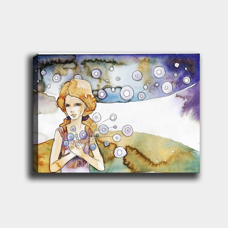 Lerretsbilde 70x100 cm - Ung kvinne som holder en bukett med sirkulære blomster i et drømmeaktig landskap, Lys blå / Beige / Lilla