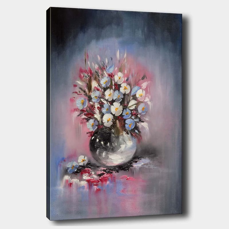 Lerretsbilde 70x100 cm - Vakker blomsterbukett i en rund vase, Blå / Hvit / Svart