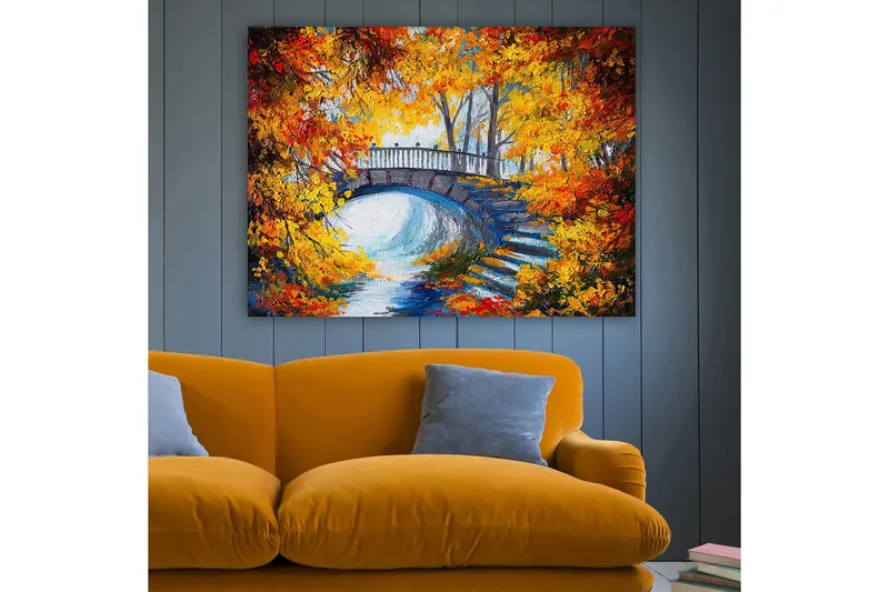 Lerretsbilde 70x100 cm - Vakker bro omgitt av høstfargede trær og blader - Oransje / Gul / Blå - Innredning - Bilder & kunst - Lerretsbilder
