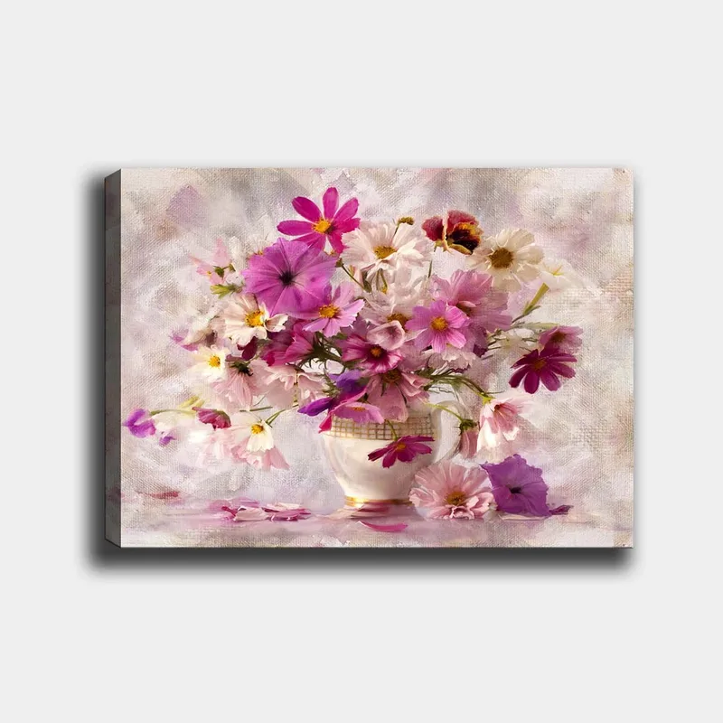Lerretsbilde 70x100 cm - Vakker bukett med fargerike blomster i en vase, Rosa / Lilla / Hvit
