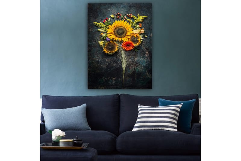 Lerretsbilde 70x100 cm - Vakker bukett med solsikker og fargerike blomster - Gul / Oransje / Grønn - Innredning - Bilder & kunst - Lerretsbilder