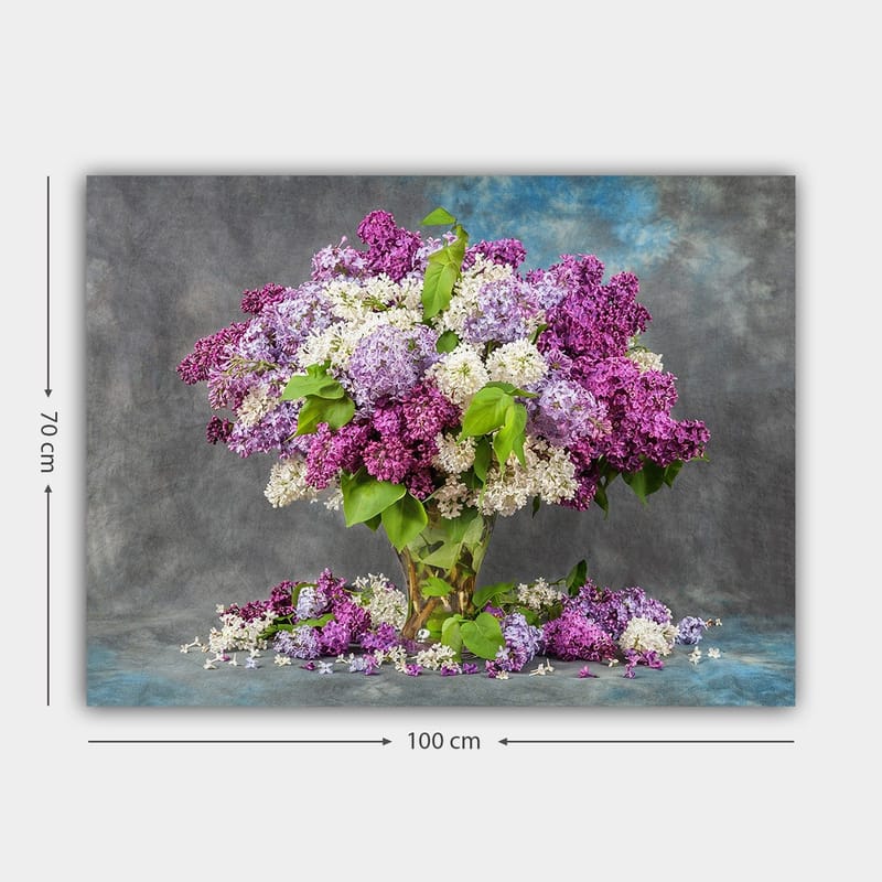 Lerretsbilde 70x100 cm - Vakker bukett med syriner i forskjellige nyanser av lilla og hvitt - Lilla / Hvit / Grønn - Innredning - Bilder & kunst - Lerretsbilder