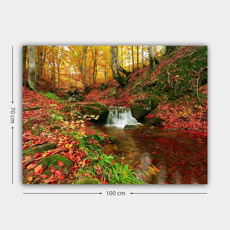 Lerretsbilde 70x100 cm - Vakker høstscene med en rislende bekk omgitt av fargerike løvtrær - Oransje / Rød / Grønn - Innredning - Bilder & kunst - Lerretsbilder