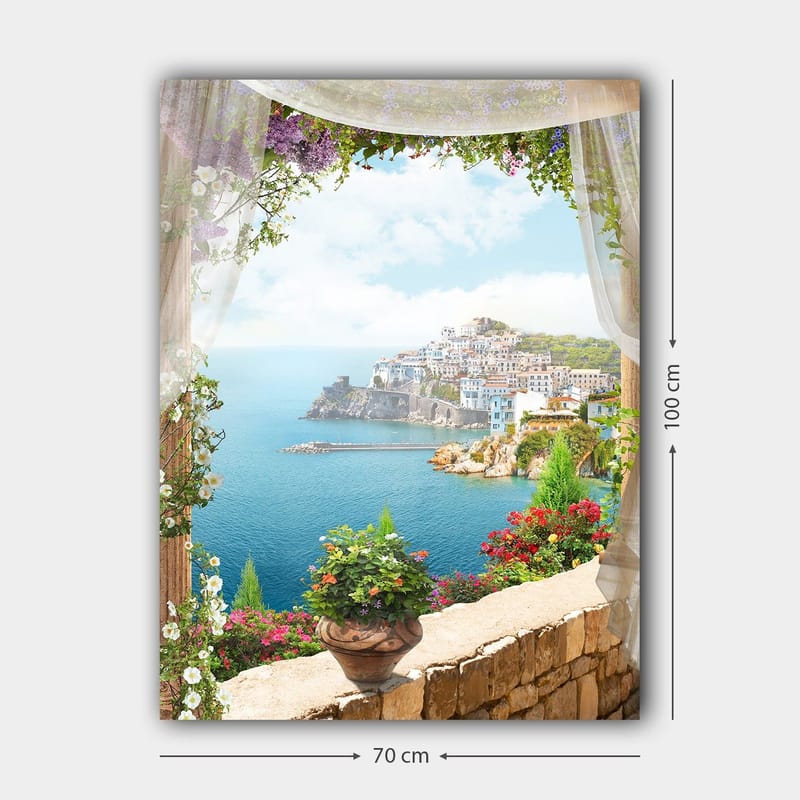 Lerretsbilde 70x100 cm - Vakker utsikt over en kystby med fargerike hus og blomstrende planter, sett gjennom en åpen vindusåpning - Blå / Grønn / Hvit - Innredning - Bilder & kunst - Lerretsbilder