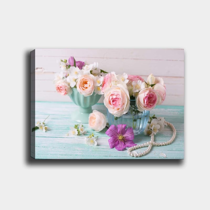 Lerretsbilde 70x100 cm - Vakre blomster i pastellfargede skåler med en romantisk følelse - Lys rosa / Mintgrønn / Lilla - Innredning - Bilder & kunst - Lerretsbilder