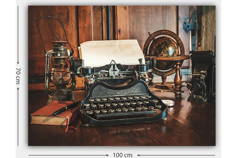Lerretsbilde 70x100 cm - Vintage skrivemaskin med papir og en gammel globus på et trebord - Svart / Brun / Hvit - Innredning - Bilder & kunst - Lerretsbilder