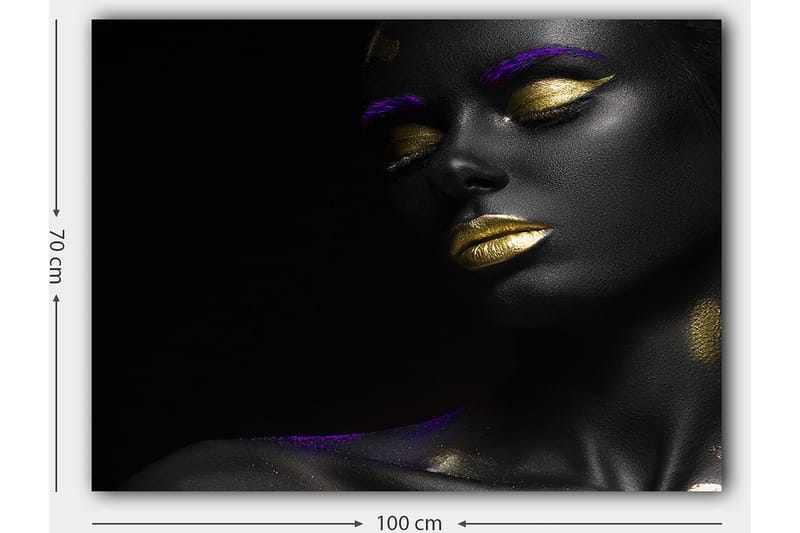 Lerretsbilde 70x100 cm - Portrett av en kvinne med svart hud og gylne lepper, fremhevet med lilla detaljer - Svart / Gull / Lilla - Innredning - Bilder & kunst - Lerretsbilder