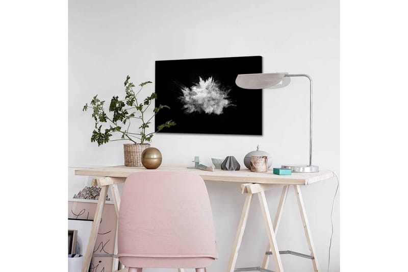 Lerretsbilde - Dramatisk pulversky som eksploderer mot svart bakgrunn - Hvit / Svart - Innredning - Bilder & kunst - Lerretsbilder