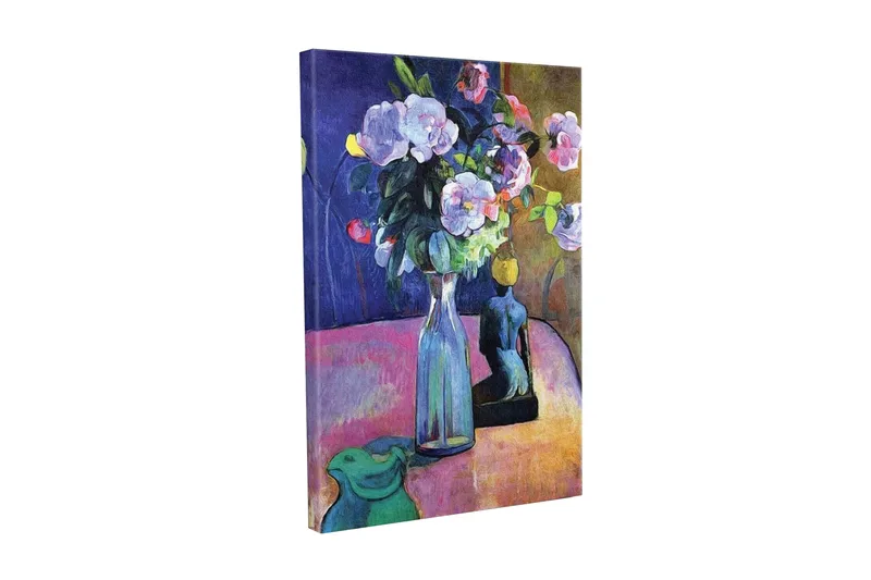 Lerretsbilde - Fargerik blomsterbukett i en vase med en skulptur i bakgrunnen - Lilla / Grønn / Rosa - Innredning - Bilder & kunst - Lerretsbilder