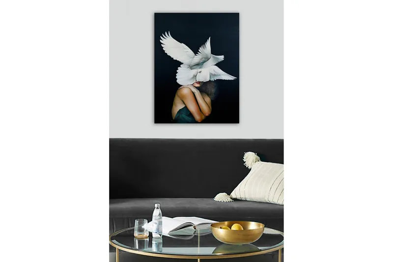 Lerretsbilde - Fugler som svever over en kvinne med bar skulder - Hvit / Svart / Hudfarge - Innredning - Bilder & kunst - Lerretsbilder