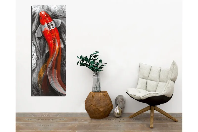 Lerretsbilde - Karpe med lys rød farge som svømmer i et dempet miljø - Rød / Svart / Grå - Innredning - Bilder & kunst - Lerretsbilder