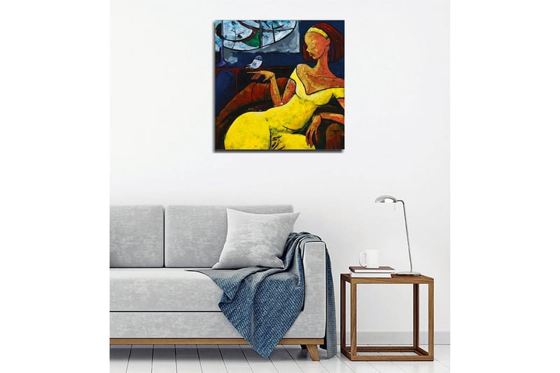 Lerretsbilde - Kvinne i gul kjole som sitter med en fugl på hånden - Gul / Blå / Rød - Innredning - Bilder & kunst - Lerretsbilder