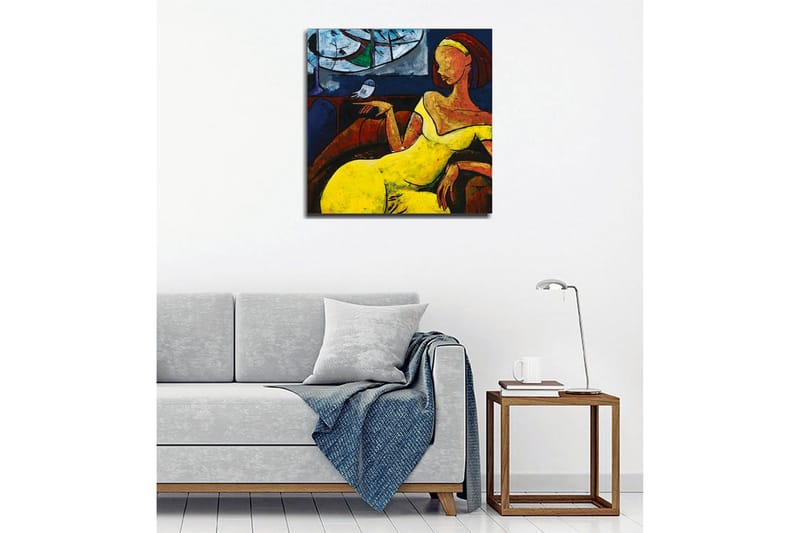 Lerretsbilde - Kvinne i gul kjole som sitter med en fugl på hånden - Gul / Blå / Rød - Innredning - Bilder & kunst - Lerretsbilder