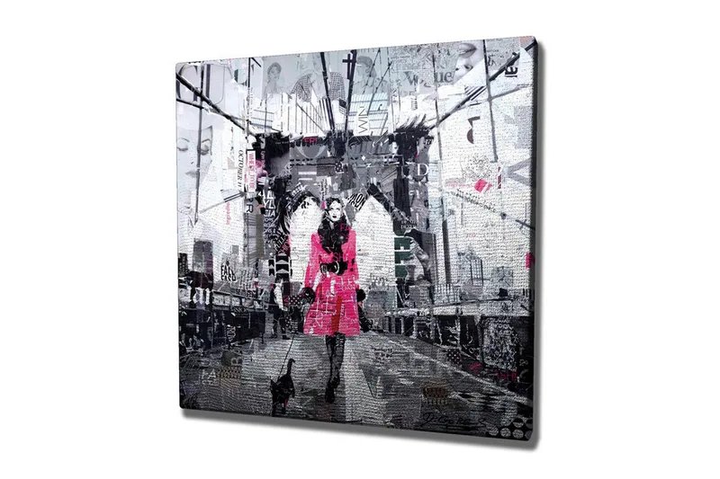 Lerretsbilde - Kvinne i rosa frakk går med en katt på en bro - Rosa / Svart / Grå - Innredning - Bilder & kunst - Lerretsbilder