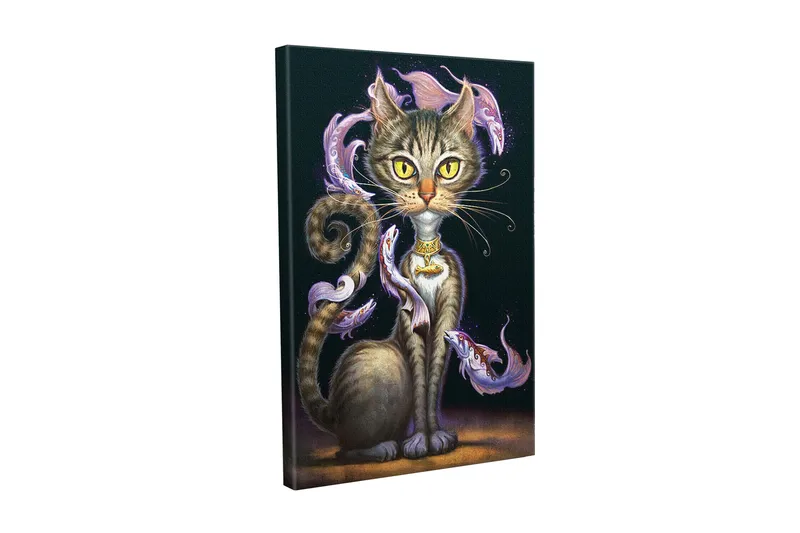 Lerretsbilde - Magisk katt med store gule øyne og virvlende dekorativ fisk rundt kroppen, Svart / Lilla / Brun
