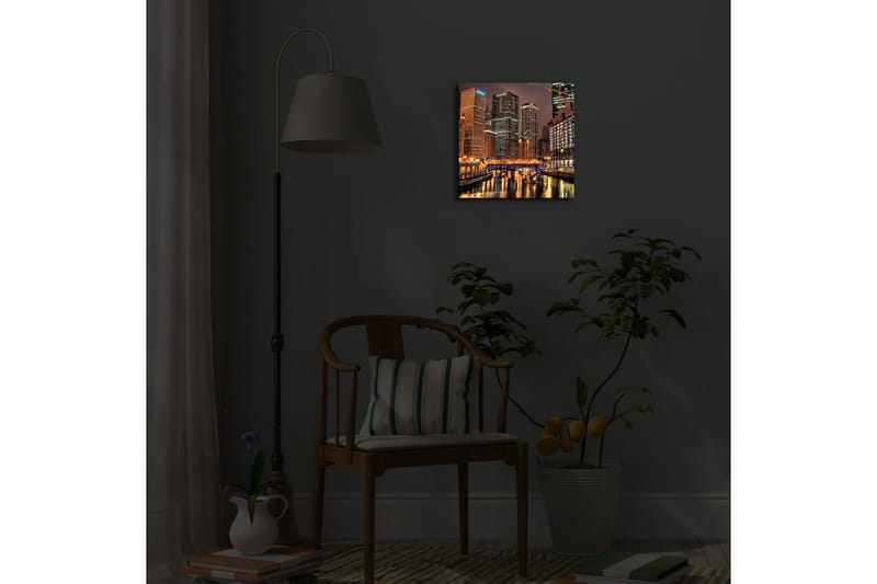 Lerretsbilde med LED-belysning 28x28 cm - Bysilhuett med opplyste skyskrapere ved vannkanten - Gull / Blå / Svart - Innredning - Bilder & kunst - Lerretsbilder