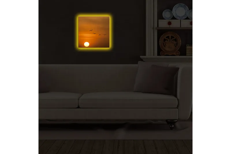 Lerretsbilde med LED-belysning 28x28 cm - Solnedgang med flygende fugler - Oransje / Gul / Svart - Innredning - Bilder & kunst - Lerretsbilder