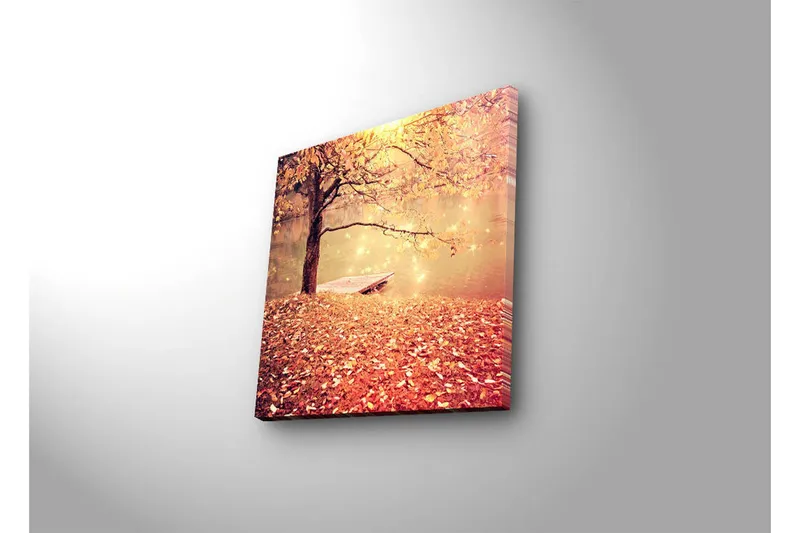 Lerretsbilde med LED-belysning 28x28 cm - Vakker høstscene med et tre og en båt ved en speilblank innsjø - Oransje / Gull / Brun - Innredning - Bilder & kunst - Lerretsbilder