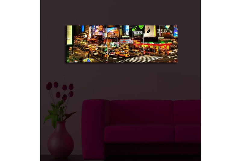 Lerretsbilde med LED-belysning 30x90 cm - Livlig bybilde av Times Square med neonskilt og trafikk - Gul / Grønn / Rød - Innredning - Bilder & kunst - Lerretsbilder