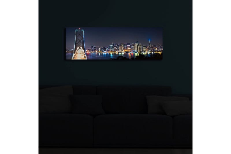 Lerretsbilde med LED-belysning 30x90 cm - Nattlig bybilde med bro og silhuetter av skyskrapere - Mørk blå / Lys grønn / Hvit - Innredning - Bilder & kunst - Lerretsbilder