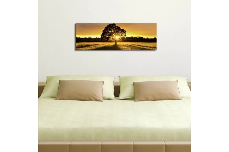 Lerretsbilde med LED-belysning 30x90 cm - Silhuett av et tre mot en gyllen solnedgang - Gull / Svart / Grønn - Innredning - Bilder & kunst - Lerretsbilder