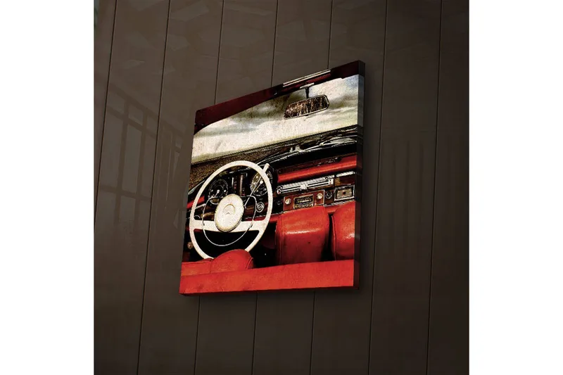 Lerretsbilde med LED-belysning 40x40 cm - Interiør i en klassisk bil med fokus på rattet og setene - Rød / Hvit / Svart - Innredning - Bilder & kunst - Lerretsbilder