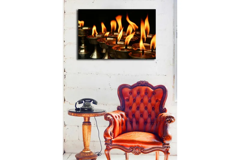 Lerretsbilde med LED-belysning 45x70 cm - Flammer fra oljelamper som sprer varme og lys - Oransje / Gull / Svart - Innredning - Bilder & kunst - Lerretsbilder