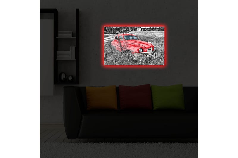 Lerretsbilde med LED-belysning 45x70 cm - Rød veteranbil i en frodig eng - Rød / Svart / Grå - Innredning - Bilder & kunst - Lerretsbilder