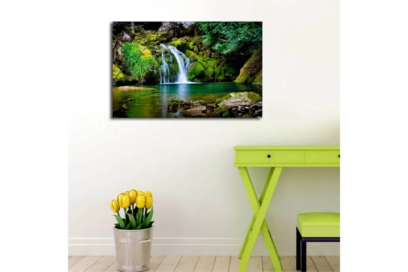 Lerretsbilde med LED-belysning 45x70 cm - Vakker foss med frodig grøntområde og fjellformasjoner - Grønn / Blå / Brun - Innredning - Bilder & kunst - Lerretsbilder