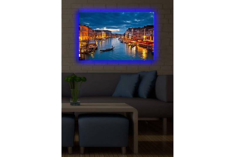 Lerretsbilde med LED-belysning 45x70 cm - Vakker utsikt over en kanal i Venezia med opplyste bygninger ved vannet - Blå / Oransje / Grønn - Innredning - Bilder & kunst - Lerretsbilder