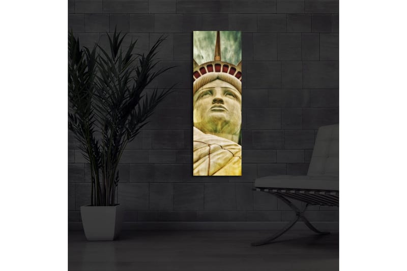 Lerretsbilde med LED-belysning 90x30 cm - Frihetsgudinnen med fokus på ansiktet og kronen - Grønn / Gul / Rød - Innredning - Bilder & kunst - Lerretsbilder