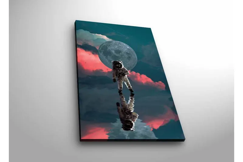 Lerretsbilde med LED-belysning - Astronaut som svever i et drømmeaktig rommiljø med en stor måne i bakgrunnen, Mørk blå / Rosa / Grå