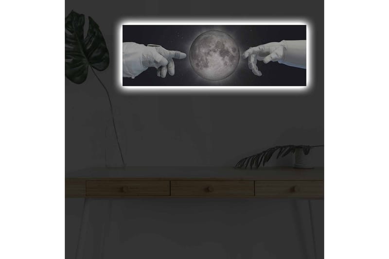 Lerretsbilde med LED-belysning - Astronauthender rekker mot månen, Grå / Svart / Hvit