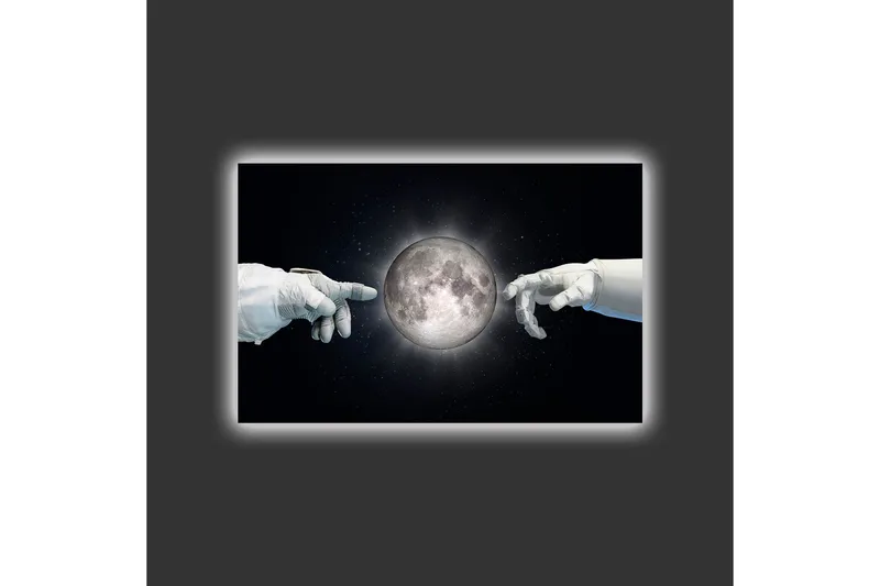 Lerretsbilde med LED-belysning - Astronauthender rekker mot månen - Svart / Hvit / Grå - Innredning - Bilder & kunst - Lerretsbilder
