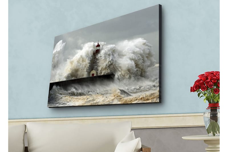 Lerretsbilde med LED-belysning - Bølger som slår mot et fyrtårn i stormvær - Grå / Hvit / Brun - Innredning - Bilder & kunst - Lerretsbilder